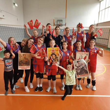 Сегодня в спортивном зале СДК "МИР" в Утёвке прошёл турнир по волейболу среди молодых спортсменов