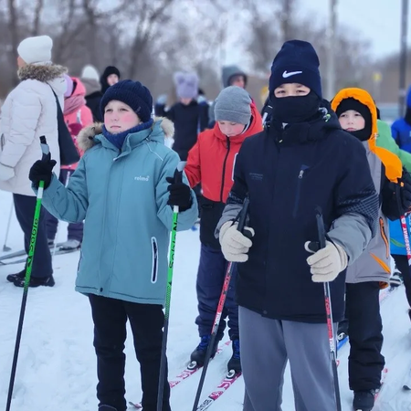 Сдача нормативов ВФСК «ГТО» среди учащихся школ города на лыжной трассе