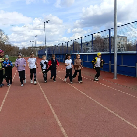 В третьей Нефтегорской школе вчера принимали у ребят тесты ГТО