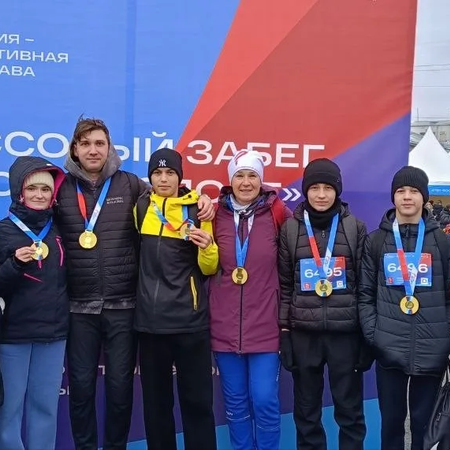 Воспитанники Детско-юношеской спортивной школы ярко выступили на забеге «Чистый спорт» в Самаре