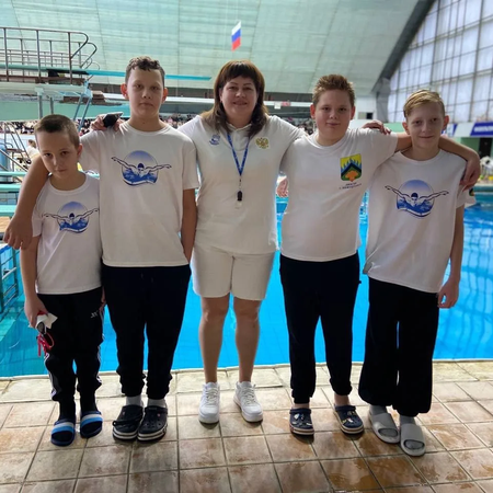 Соревнования по плаванию среди мальчиков и девочек 9-10 лет