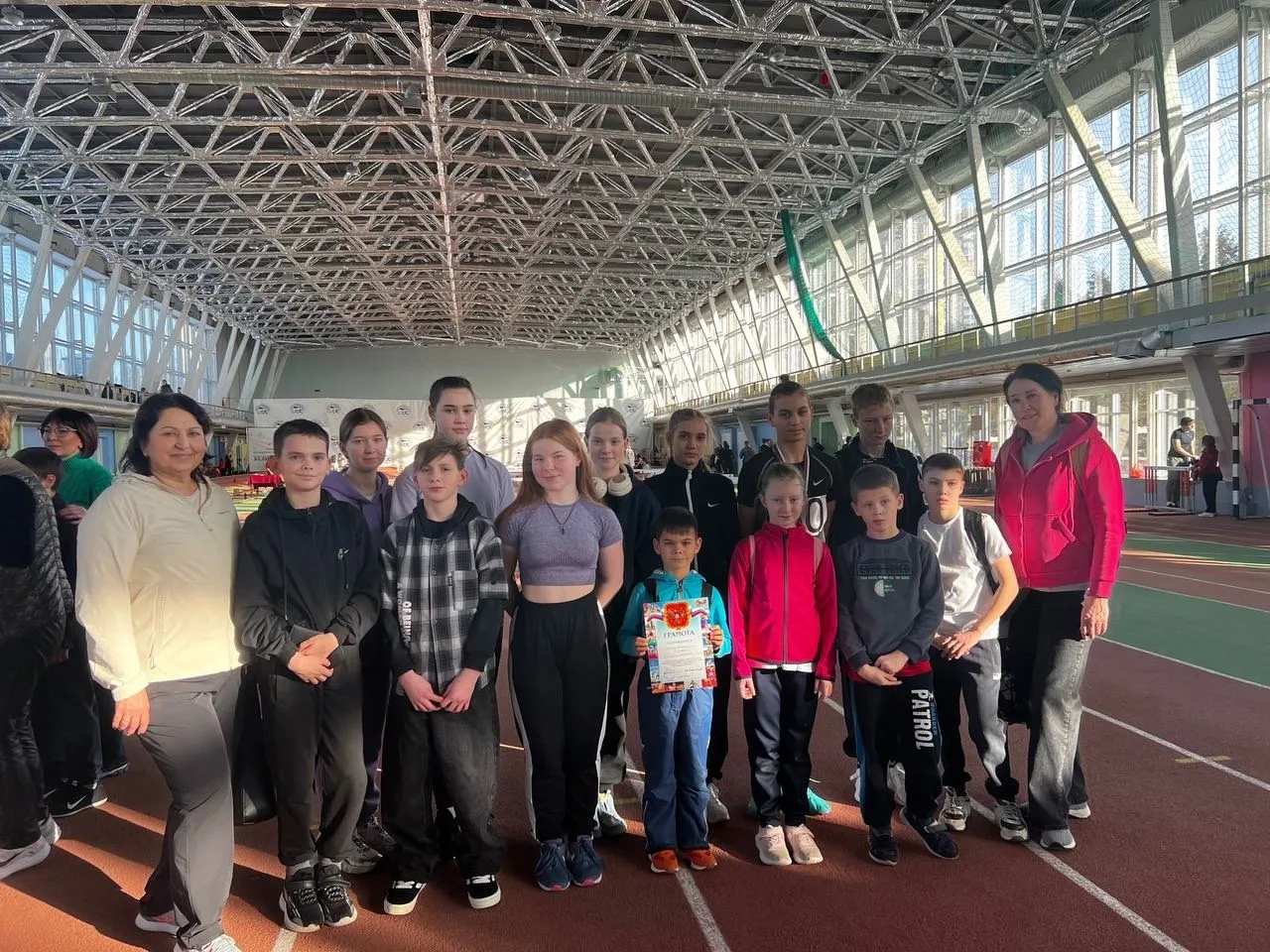 В Самаре состоялись соревнования по лёгкой атлетике среди юношей и девушек на призы МБУ ДО г.о.Самара "СШОР №2" "Приз рождественских каникул".