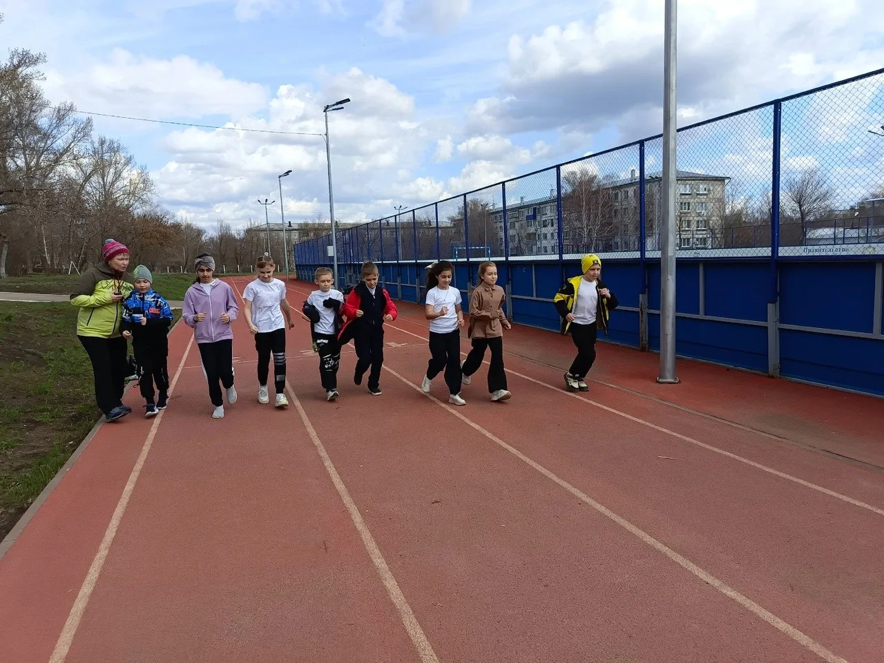 В третьей Нефтегорской школе вчера принимали у ребят тесты ГТО