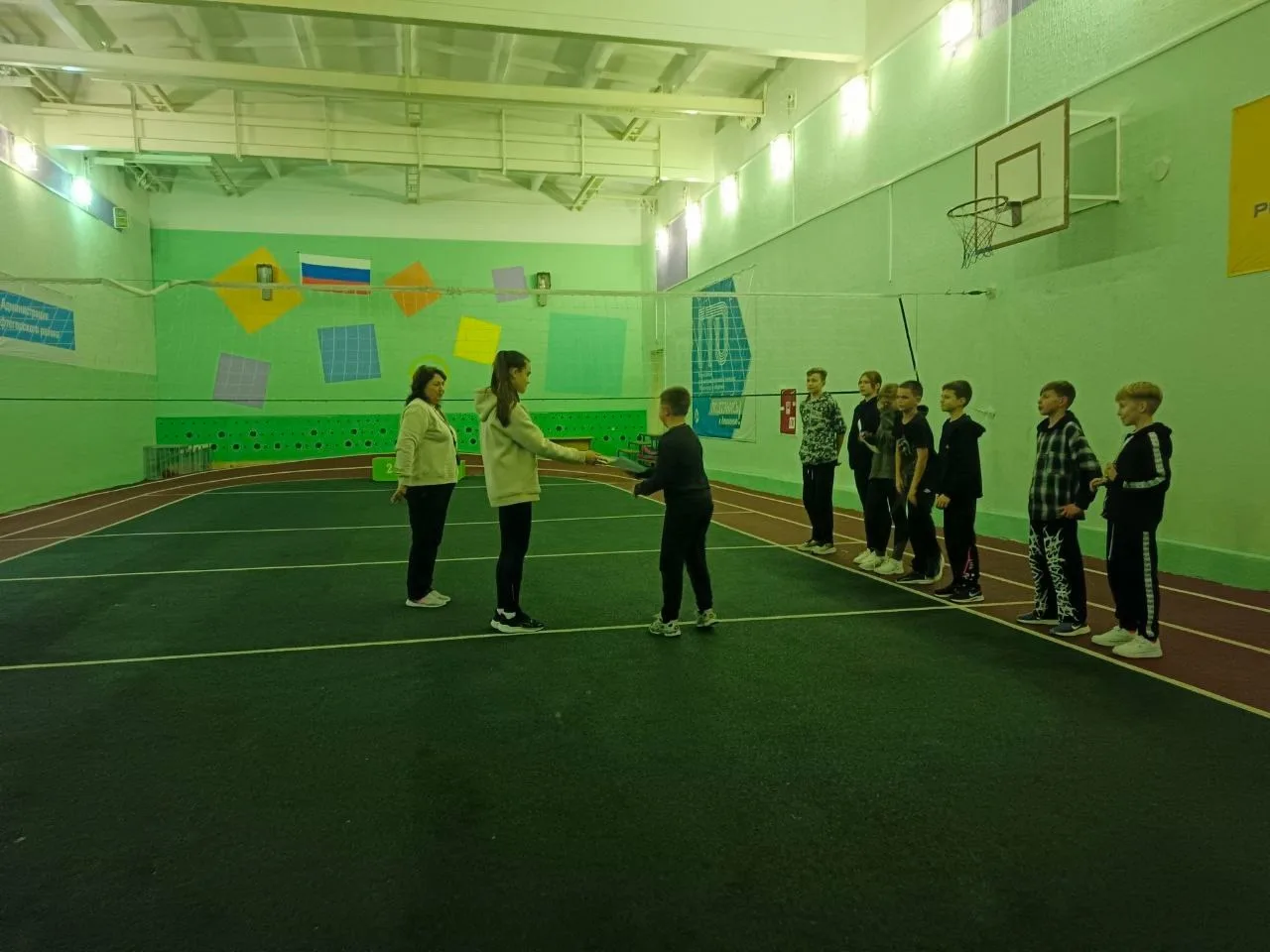 Соревнования по пионерболу